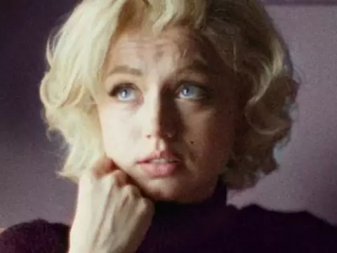 Ana de Armas como Marilyn Monroe em Blonde (Reprodução)