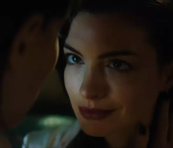 Verity Colleen Hoover Anne Hathaway