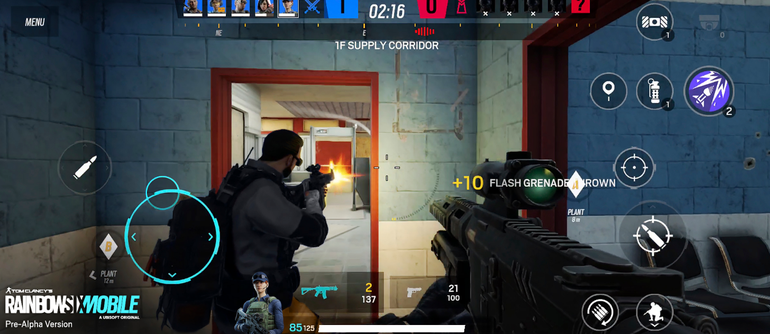 Gameplay de Rainbow Six Mobile.