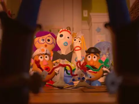 Toy Story 5 | Póster oficial de la película de Pixar con Woody y Buzz