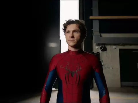 Tom Holland en un anuncio de Spider-Man: One More Day (Reproducción)