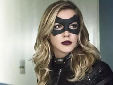 The Flash terá participação de Katie Cassidy, de Arrow