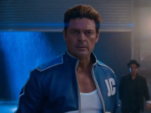 Mortal Kombat 2 ganha teaser trailer com Karl Urban de Johnny Cage, assista!