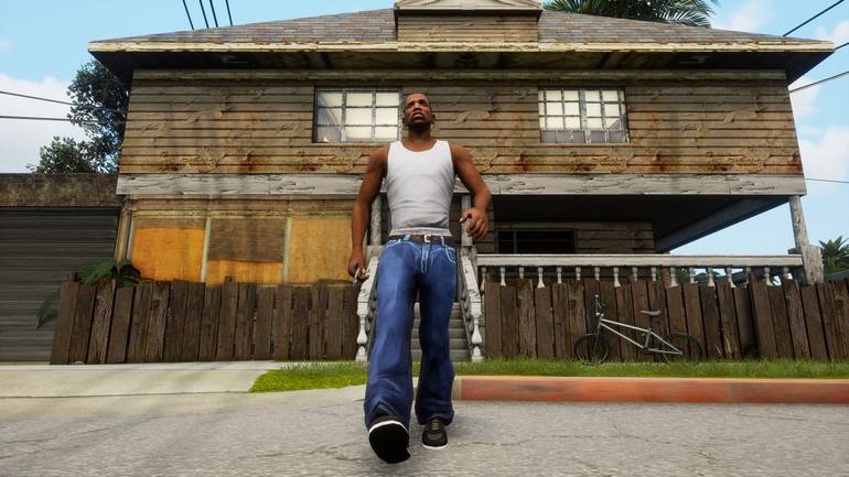 CJ saindo de casa em GTA: San Andreas.
