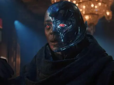 'VisionQuest' Reveals New Ultron and Jocasta Photo