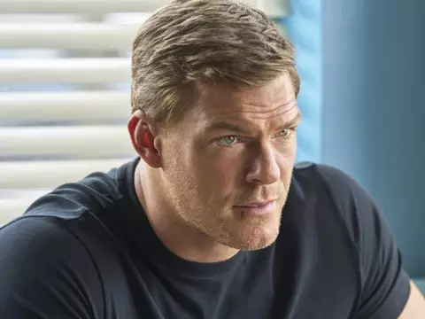 DC Confirms Talks With Alan Ritchson and Ignites Batman Rumors