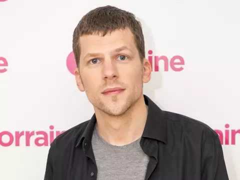 Plantão Omelete | Jesse Eisenberg como mímico e a estreia de Angry Birds 2