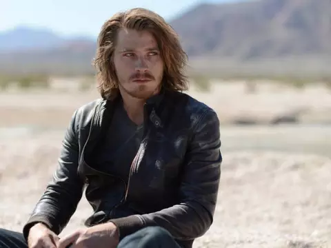 Mojave | Garrett Hedlund e Oscar Isaac brigam no deserto no primeiro trailer