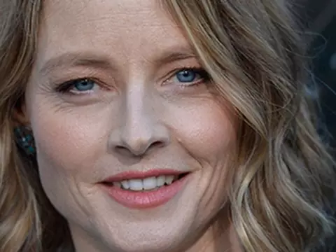 Black Mirror | Jodie Foster dirigirá episódio na quarta temporada da antologia