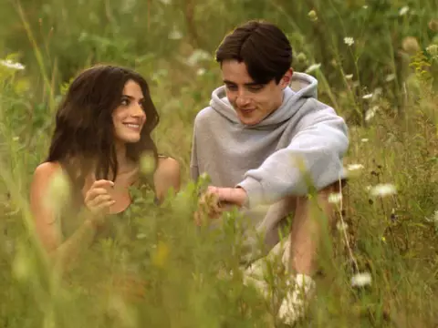 Sterling Point | Annie y Ellis, ¿se quedan juntos o terminan al final?