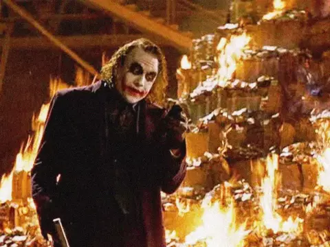 Netflix muda proposta pela Warner para US$ 83 bilhões em dinheiro