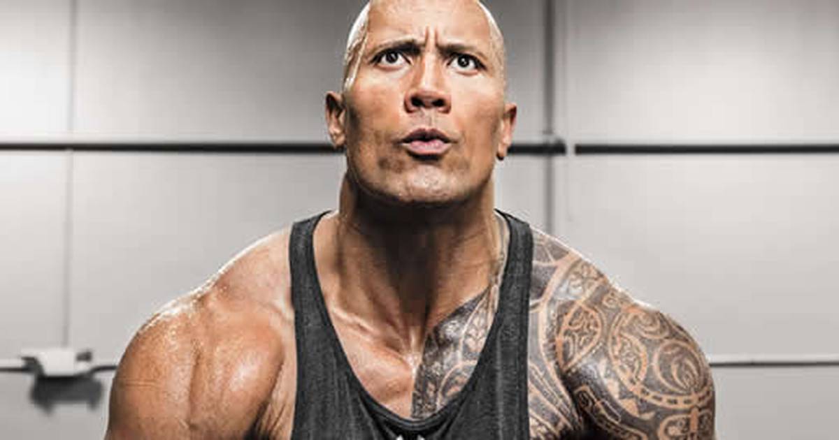 The Rock malha no aniversário de 47 anos e mostra músculos e veias saltadas  - Quem