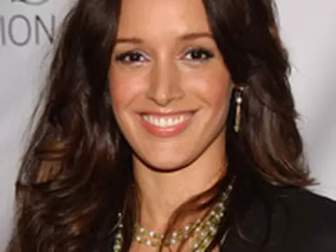 Castle | Jennifer Beals viverá agente da CIA na série