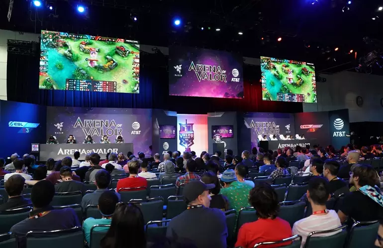 Imagem do estande da Tencent na E3 