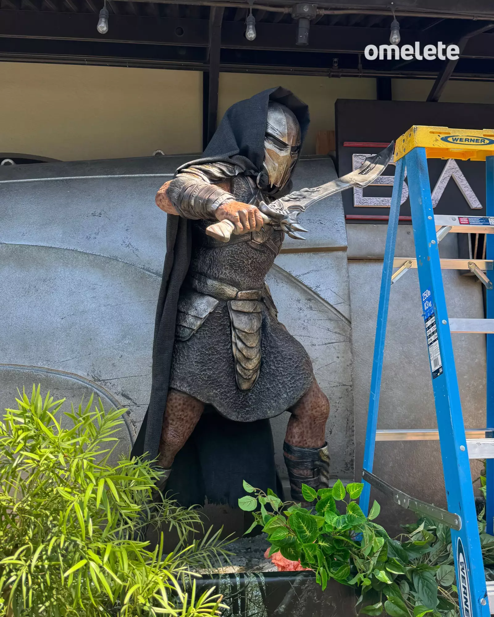 Predador: Terras Selvagens revela novo visual do Predador na SDCC