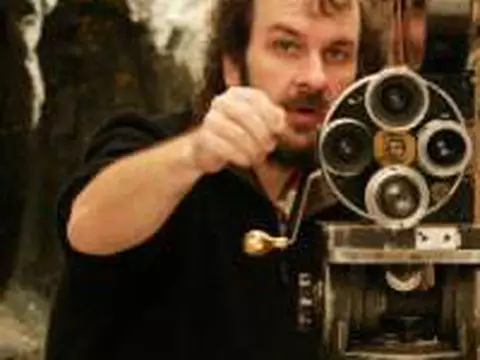Peter Jackson diz que não tem interesse em filmes de super-heróis