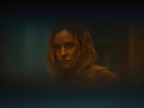 Rebecca Ferguson, em cena de Silo