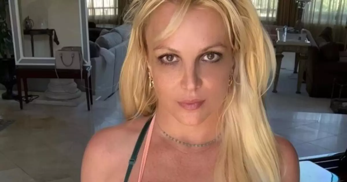 Britney Spears é presa por dirigir sob influência de substâncias