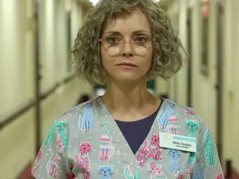 Christina Ricci como Misty em Yellowjackets (Reprodução)