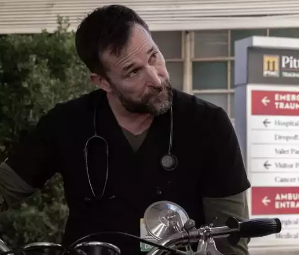 The Pitt | ¿Qué enfermedad tiene la Dra. Al-Hashimi? Te decimos