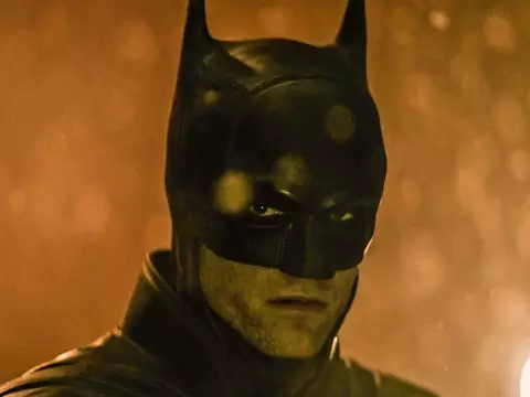 Batman Parte 2 | Así luce el rediseñado traje de Batman en el set de filmación
