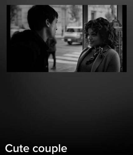 Ezra Miller e Kiersey Clemons em imagem de Liga da Justiça/Zack Snyder/Vero/Reprodução