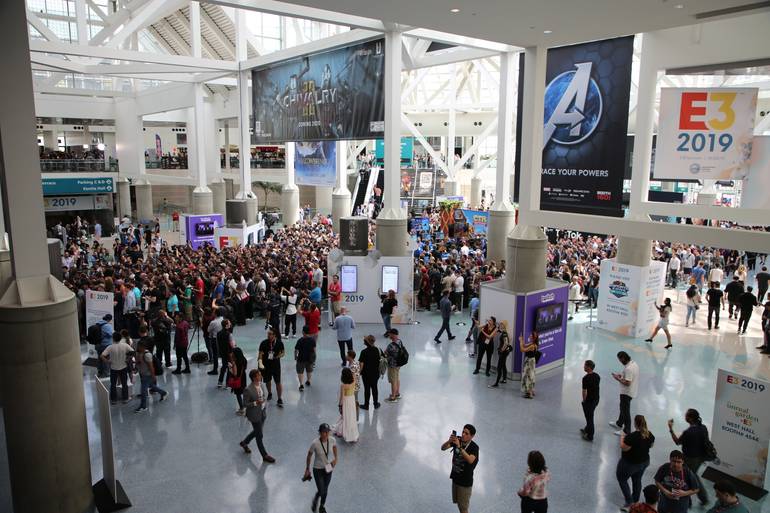 Público entra na E3 2019. 