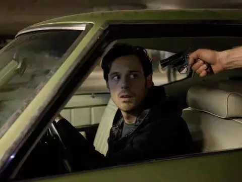 Brad Pitt justiceiro no novo trailer de O Homem da Máfia
