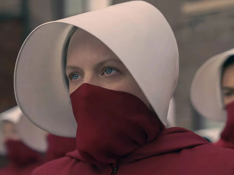 O Impacto e Significado do Final de 'The Handmaid's Tale' Revelados pelo Criador Bruce Miller