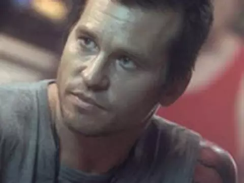 Val Kilmer será ator pornô