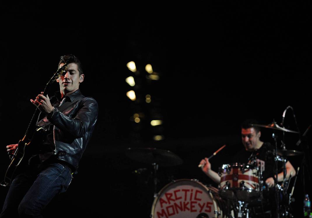 Resultado de imagem para arctic monkeys lollapalooza brasil 2012