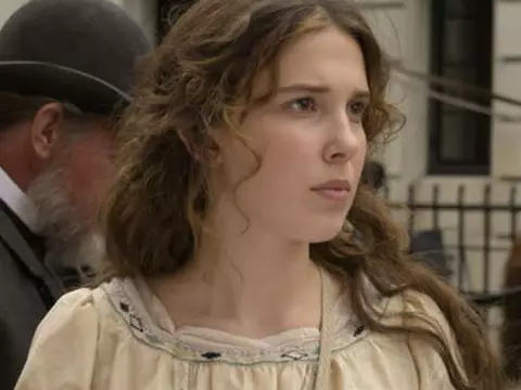 Millei Bobby Brown em Enola Holmes 2 (Netflix/Divulgação)