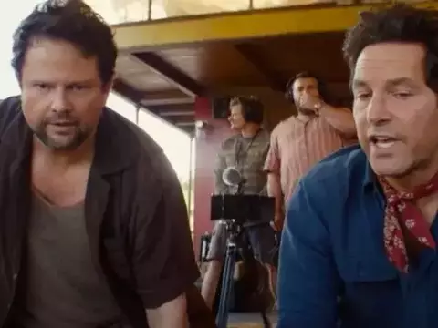 Selton Mello compartilha bastidores da estreia de Anaconda; veja