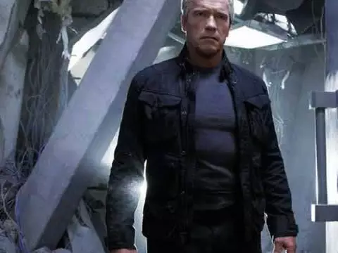 Arnold Schwarzenegger revive sua carreira em seis minutos no programa de James Corden