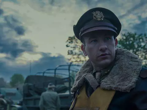 Barry Keoghan compara papel em Mestres do Ar ao Coringa: “Tento humanizá-los”