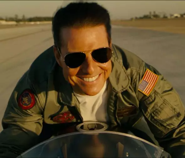 Tom Cruise recebe Oscar honorário - sua primeira estatueta