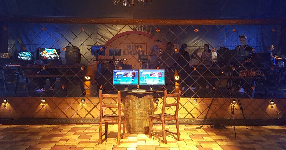 Street Fighter V DreamHack recria cenário clássico de
