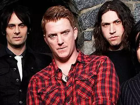 Queens of the Stone Age | Álbuns antigos da banda dão opinião sobre Villains em vídeo