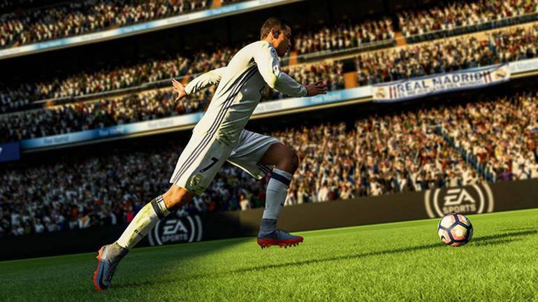 How Different is to play FIFA 14 on Playstation 3 and on PS 4 ?