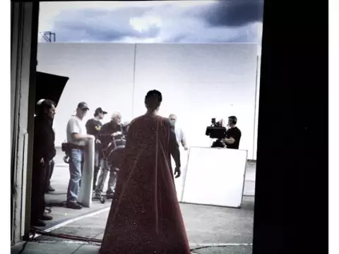 Zack Snyder publica foto do primeiro teste de Henry Cavill com uniforme do Superman