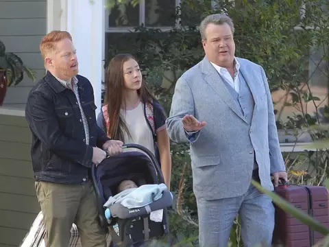 Modern Family | Criadores comentam possível derivado focado em Cam e Mitch