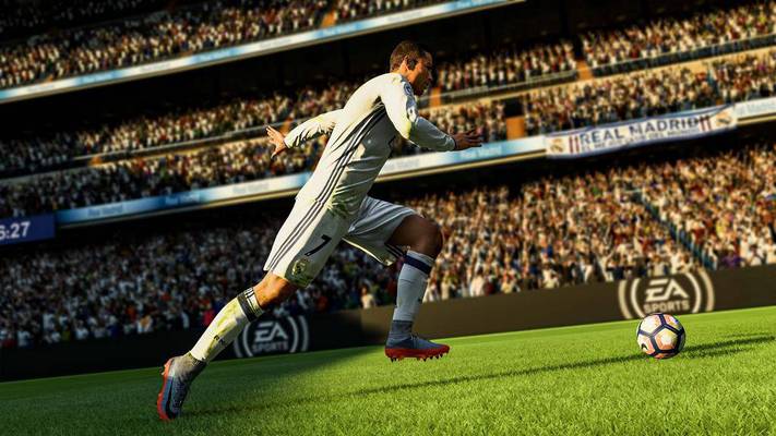 Versão com Ronaldo Fenômeno de FIFA 18 é ainda mais cara no PS4