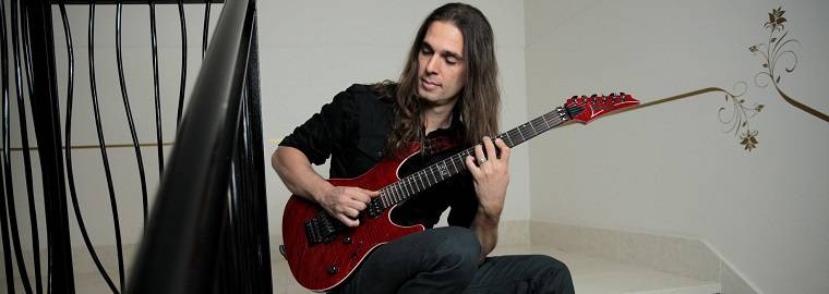 Como Kiko Loureiro chegou ao Megadeth? 'Sempre fui mais organizado para  treinar', diz guitarrista brasileiro, Música