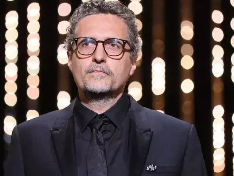 Kleber Mendonça Filho no Festival de Cannes 2021 (Valery HACHE / AFP)