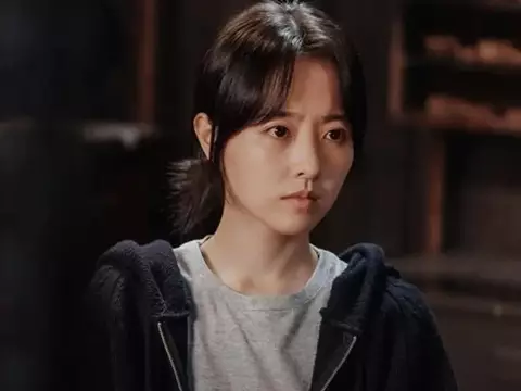 Park Bo-young em Terra do Ouro (Reprodução)