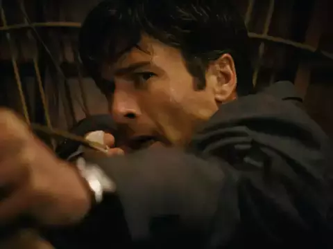 Manual Prático da Vingança | Filme de Glen Powell e A24 ganha pôster e data