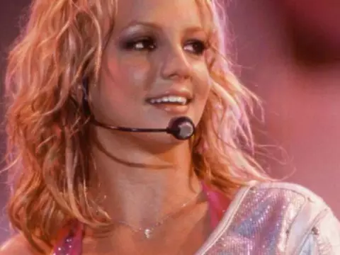 Britney Spears no Rock in Rio 2001 (Reprodução)