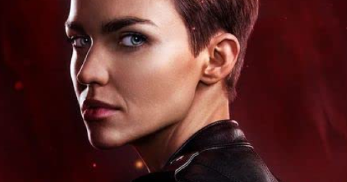 Batwoman  Ruby Rose denuncia abusos e morte de dublês no set