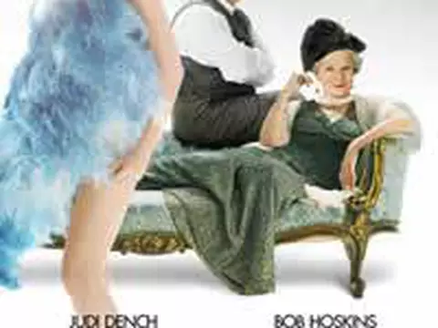 Sra. Henderson apresenta | Crítica