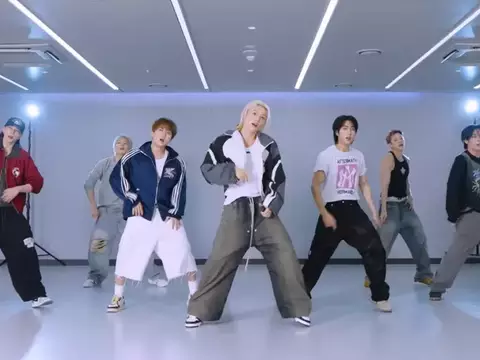 Stray Kids divulga vídeo da coreografia de "This & That"; assista